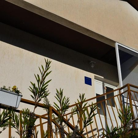 Apartman Anita Buzet Ngoại thất bức ảnh